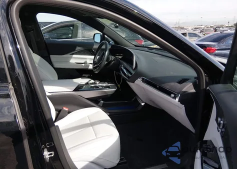 2024 Cadillac Lyriq Sport W/1Sf from USA, damaged, VIN 1GYKPTRL5RZ132032